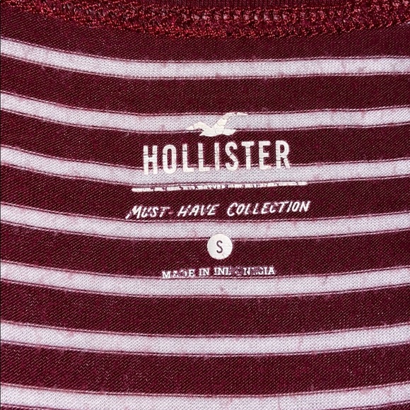 Hollister Must Have Collection T-Shirt, Small - Picture 3 of 4
